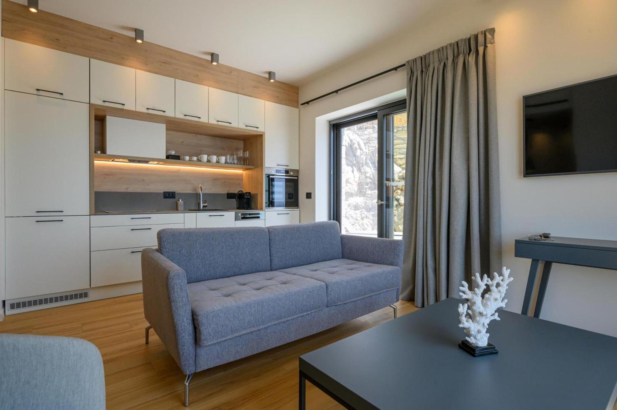 Mani Suites 圣尼古拉奥斯 外观 照片
